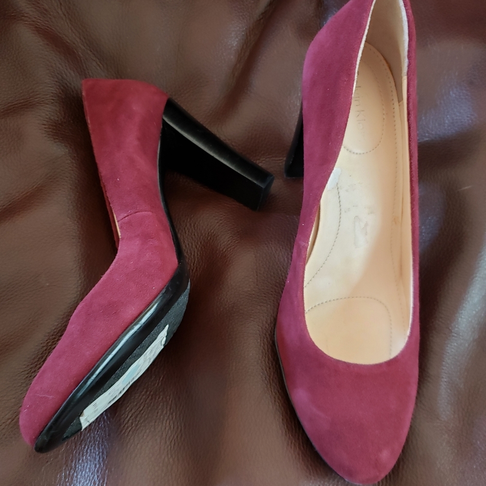 NWT Calvin Klein Maroon Suede Shoes w/ Black Heels
